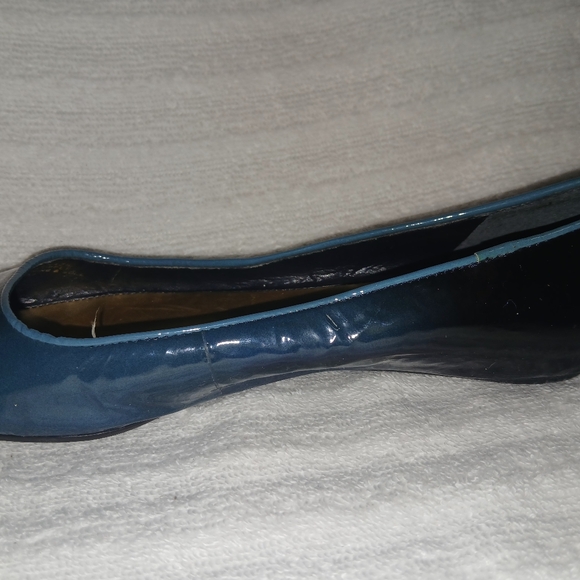 Slides - Picture 3 of 10